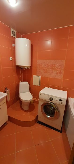 Продається 3-кімн квартира, з меблями та технікою