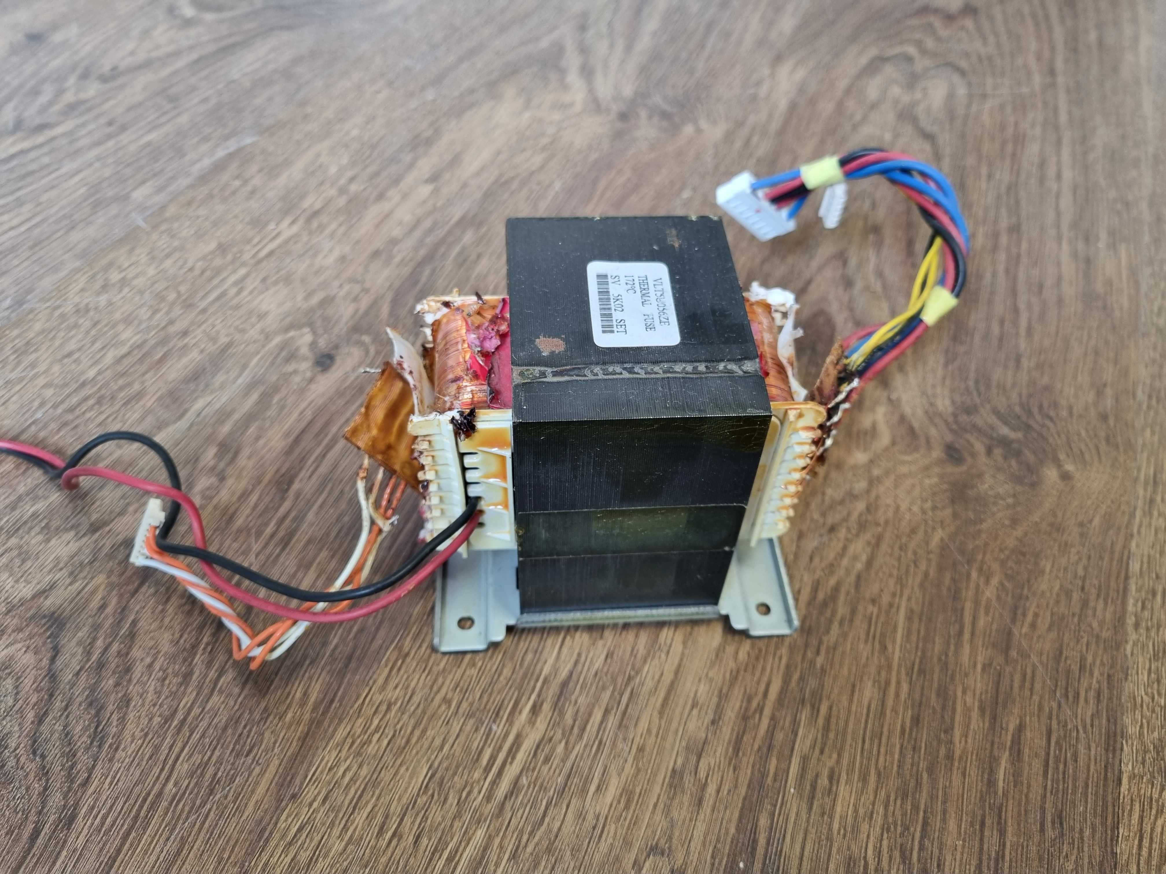 amplituner wzmacniacz DENON AVR-X520BT kino domowe
