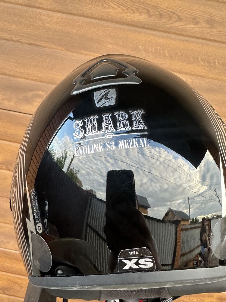 Продам шолом ( шлем , шльом ) Shark evoline s3 mezkal