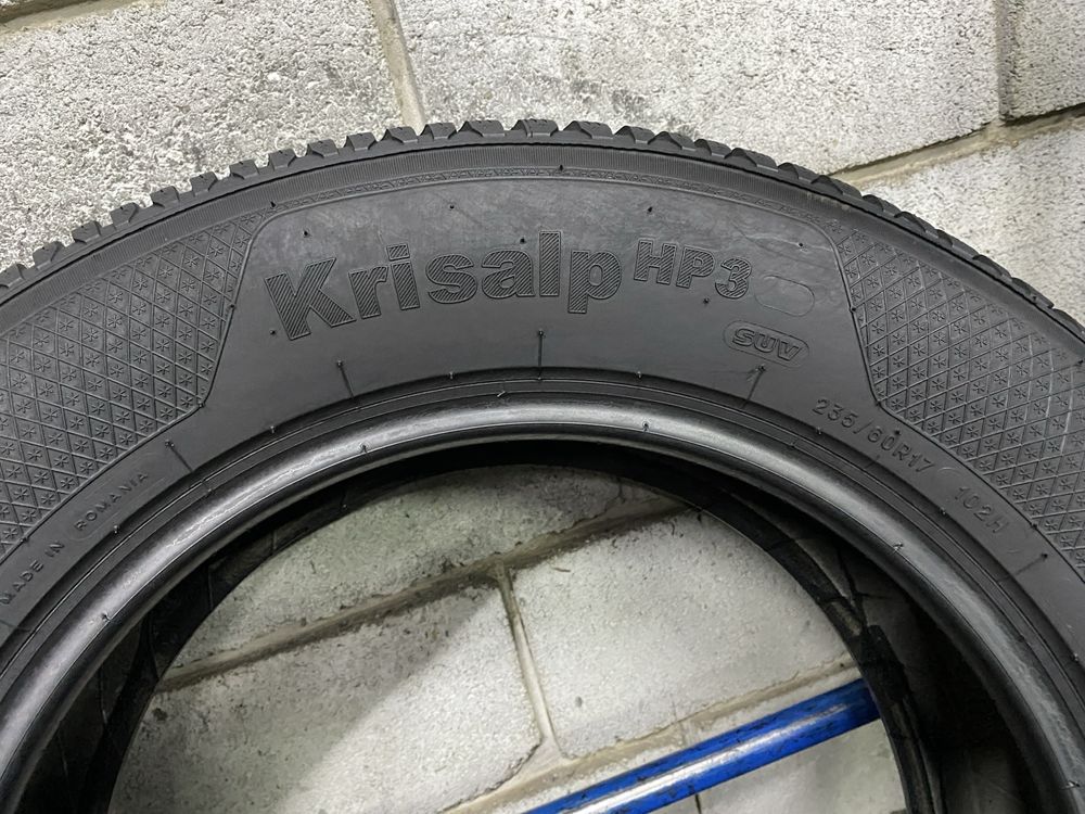 Зимові шини 235/60 R17 (102H) KLEBER