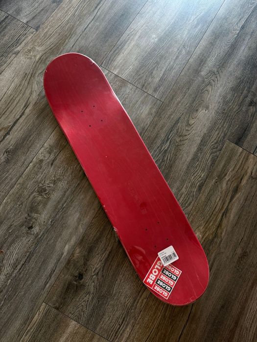 Tábua de skate nova Globe 8.125