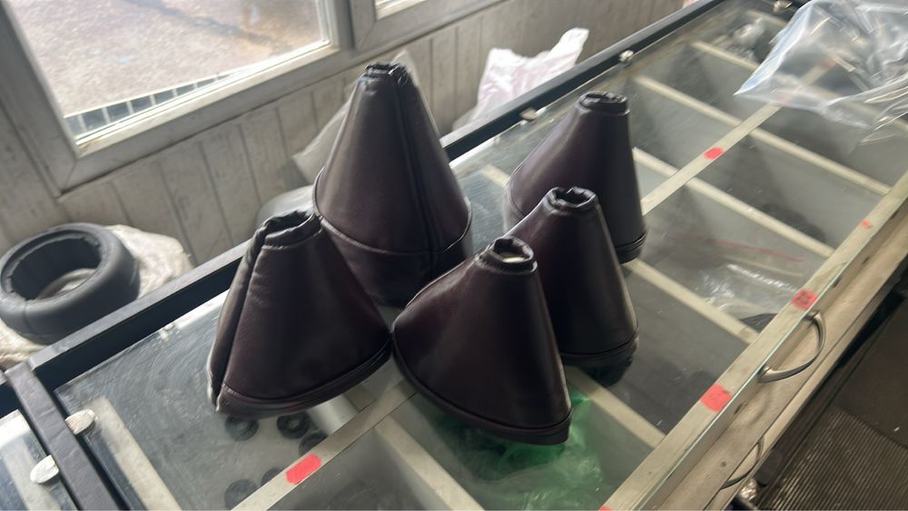 Продам чехлы рычагов т150