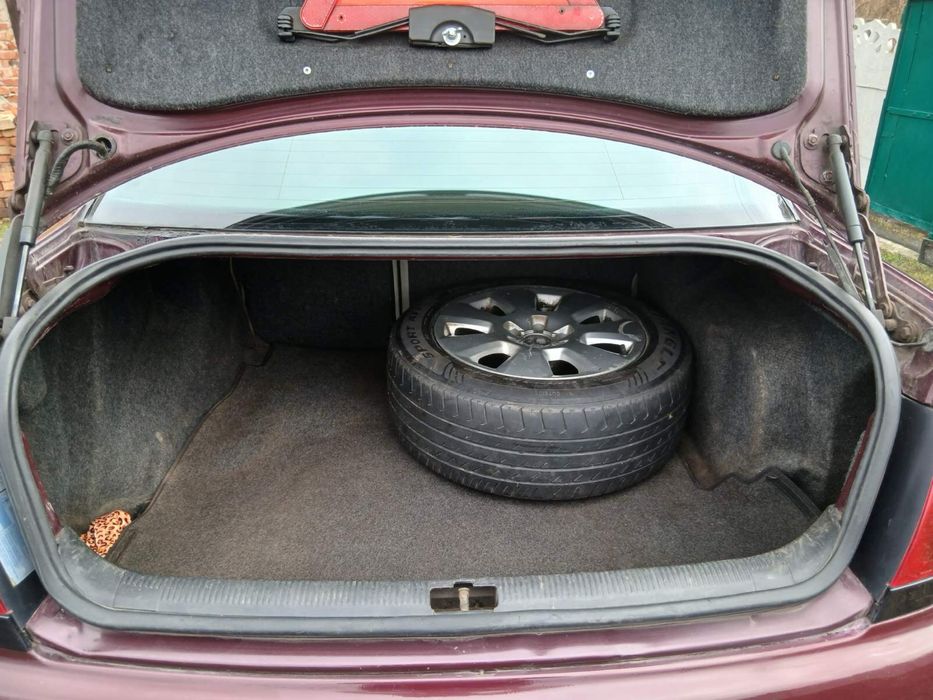 Ауди А4В5 2.6 Кватро