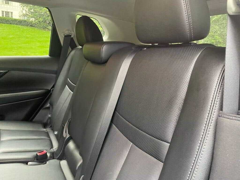 2020 Nissan Rogue SL