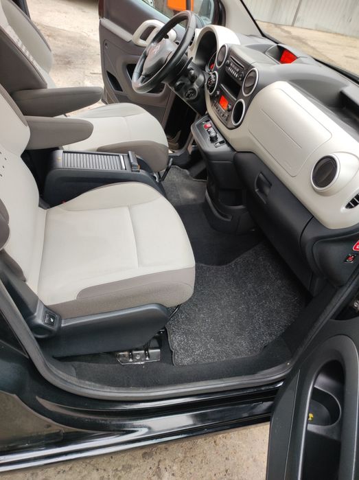 Citroen Berlingo 1.6hdi Automat Nowy rozrząd