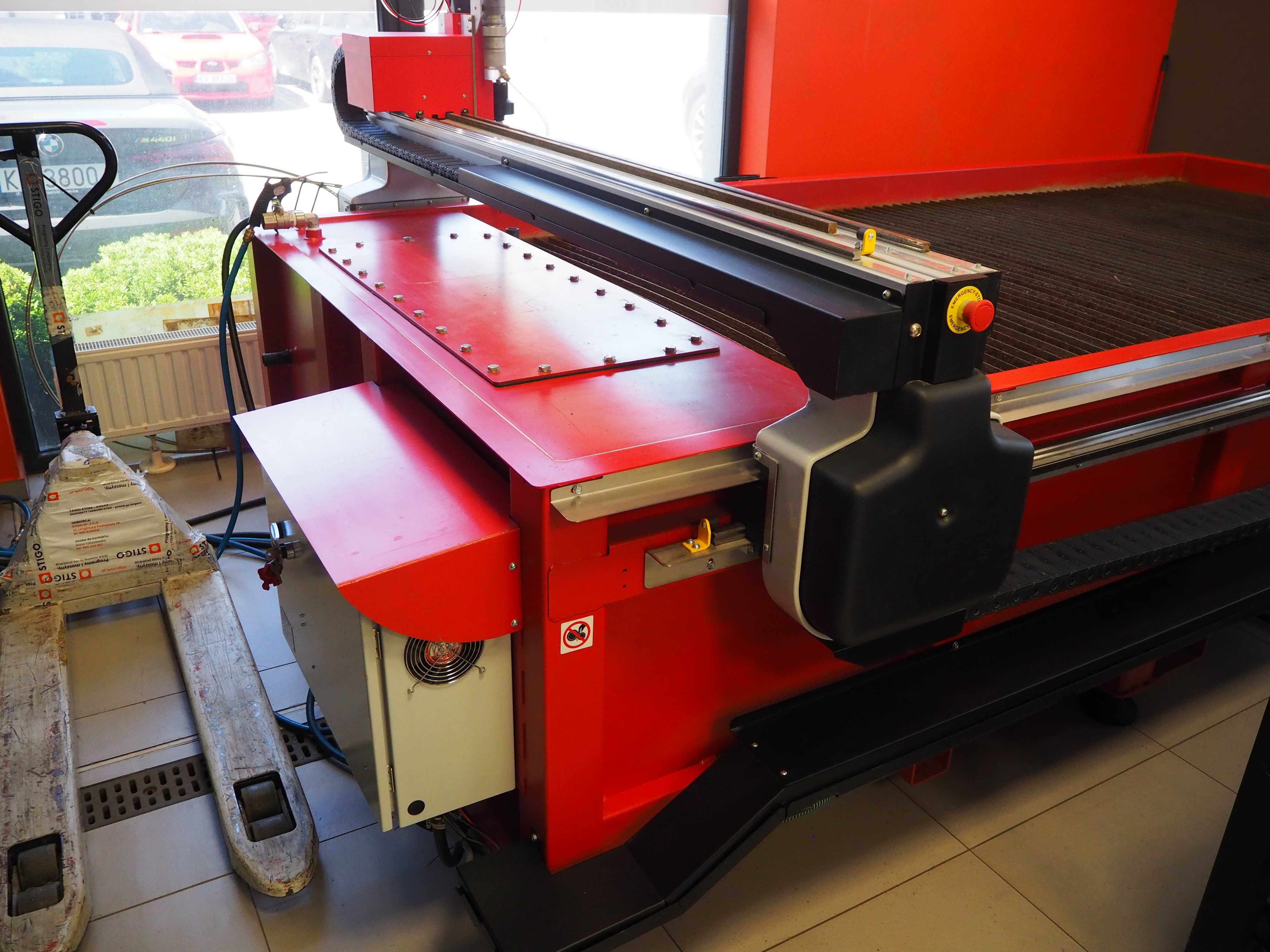 Wycinarka wodna CNC Swift-Jet Pro 15kW 3000x1500mm – maszyna pokazowa