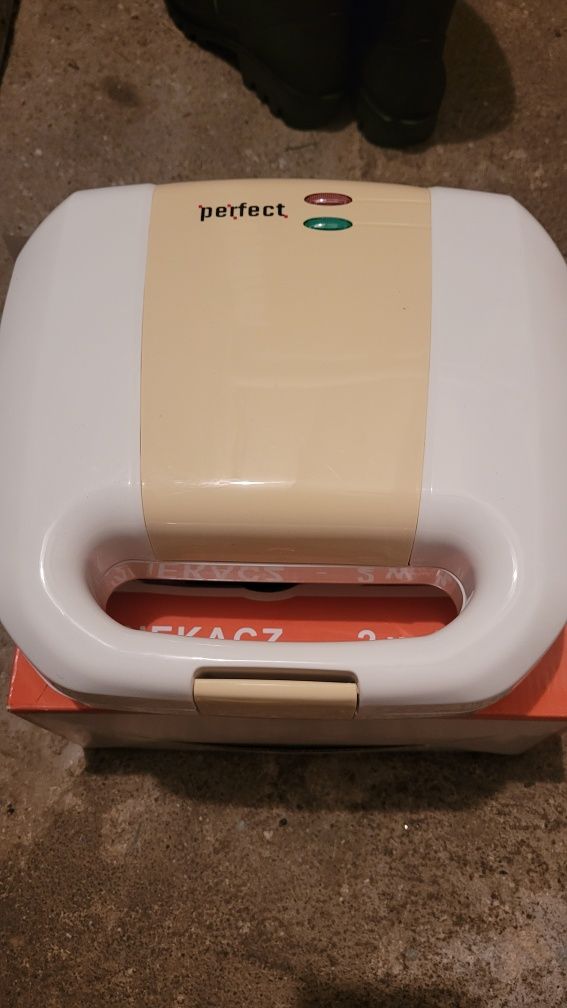 Opiekacz 2w1, nowy