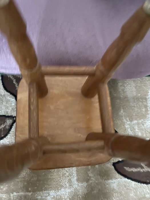 Тауретки, стільці деревʼяні , маленькі