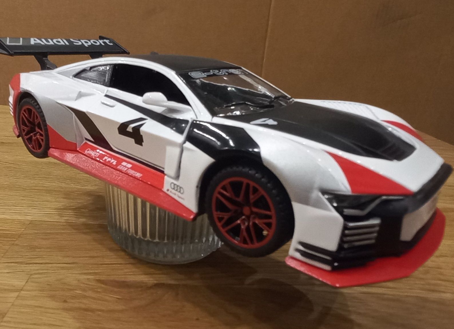 Audi GT alloy gran turismo model 1:32 metal