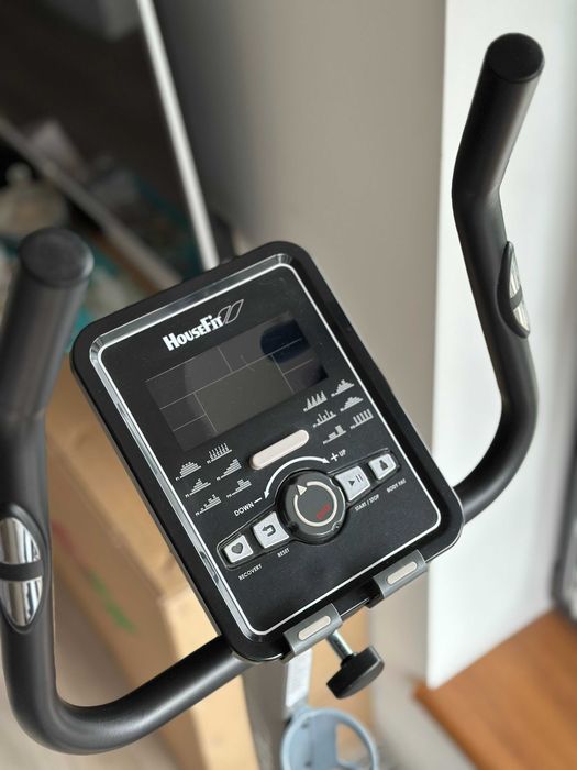 Велотренажер HouseFit HB-8268HPM Silver