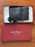 Salvatore Ferragamo crossbody pouch сумка