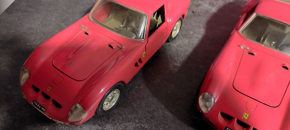1:18 Ferrari GTO Złom 2sztuki Bburago