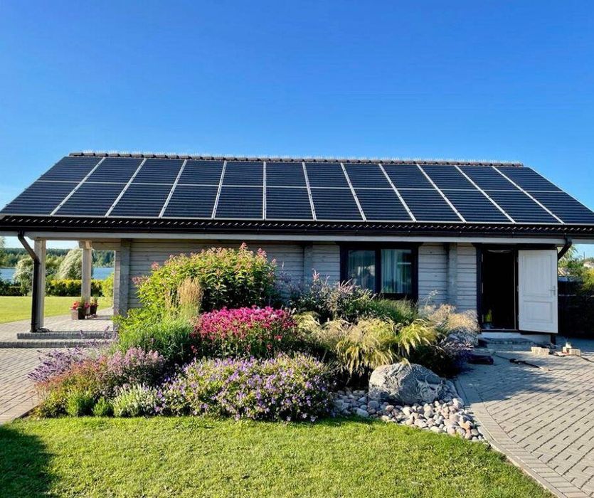 Сонячна станція СЕС монтаж сонячних панелей станцій iнвертора Deye