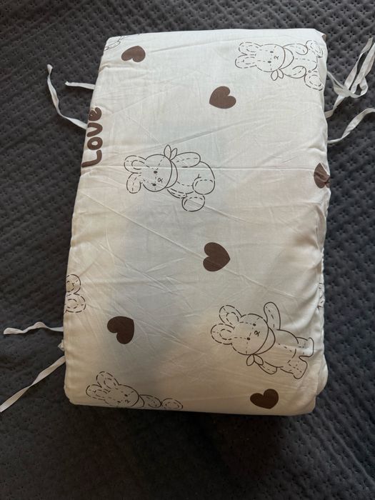 Бортики в ліжечко