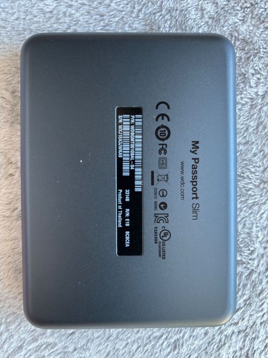 WD My Passport Slim 1TB USB 3.0 + oryginalne etui i kabel