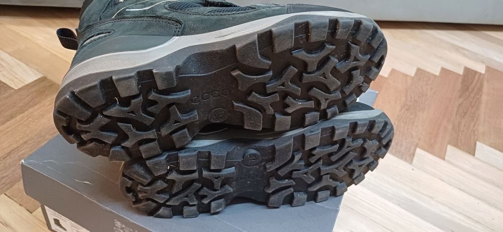 Терміново! Ботинки Ессо р 34