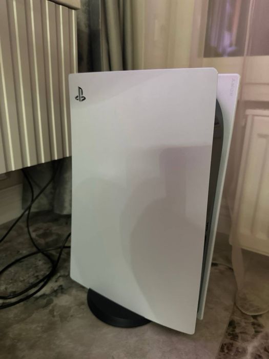 Playstation 5 (в ідеальному стані)