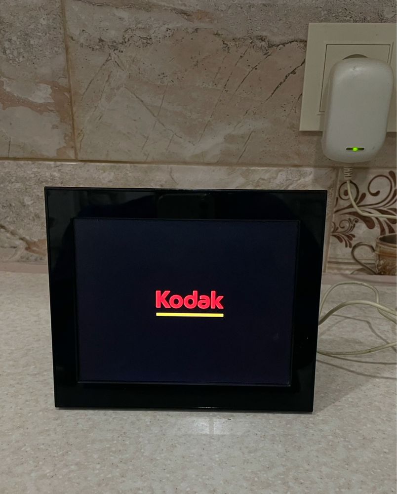 Подарунок Електронна фоторамка Kodak
