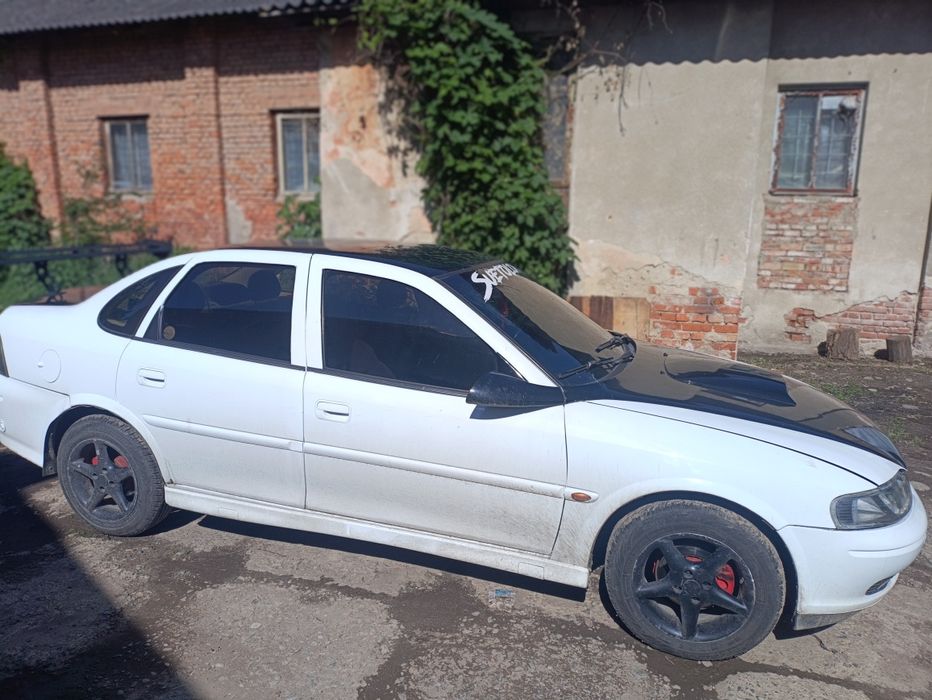 Продам авто на боєвому ходу