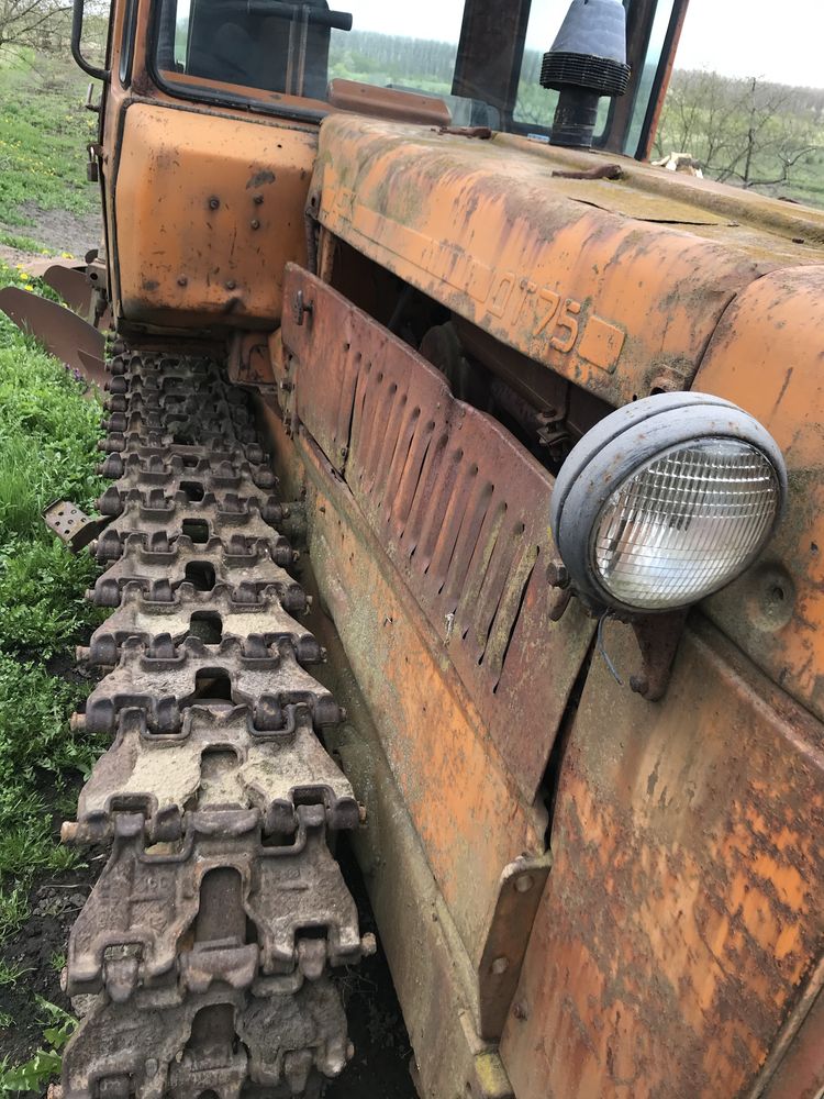 Продається трактор дт-75