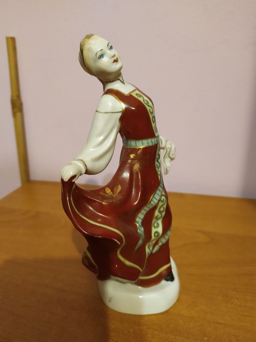 Статуэтка Плясунья