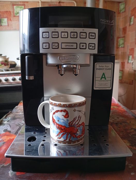 Кофемашина "DeLonghi". Б.У