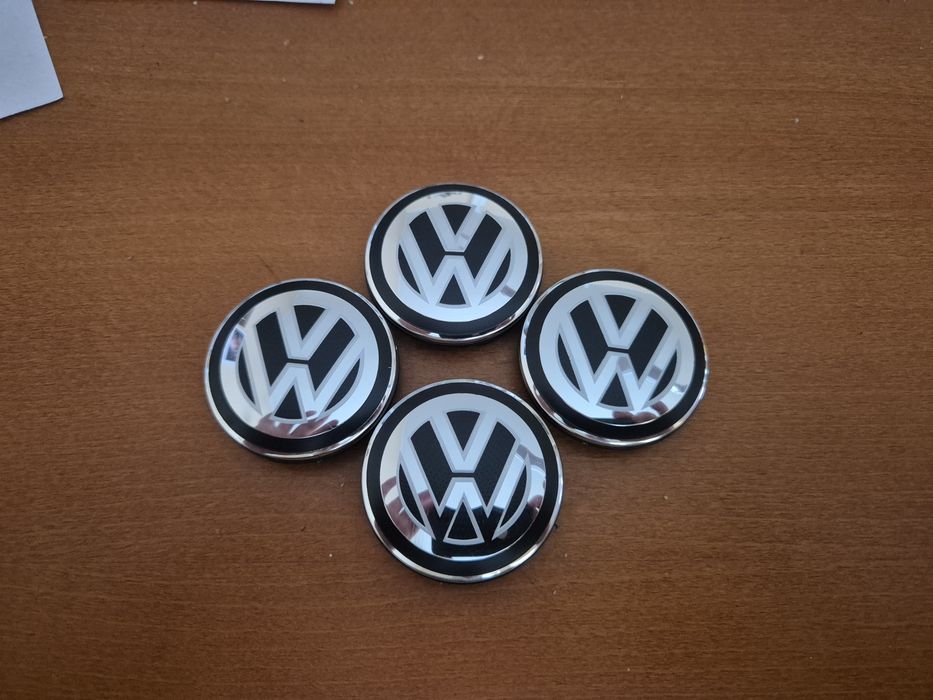 kołpaki  zatyczki  dekielki  w alu felgię do vw średnia 56/52mm
