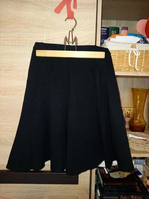 Ca C&A czarna mini spódnica
