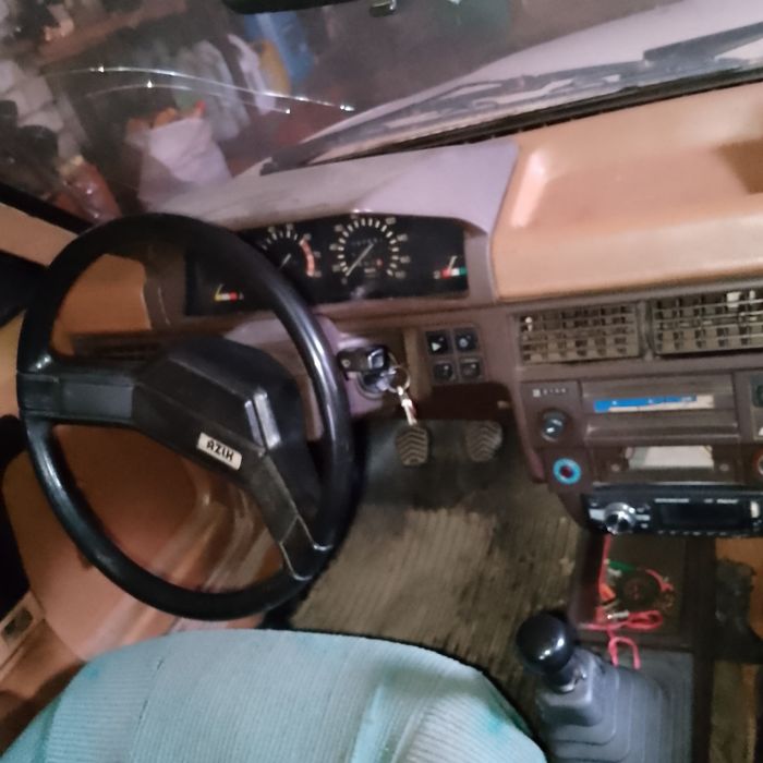 Автомобіль Москвич 2141