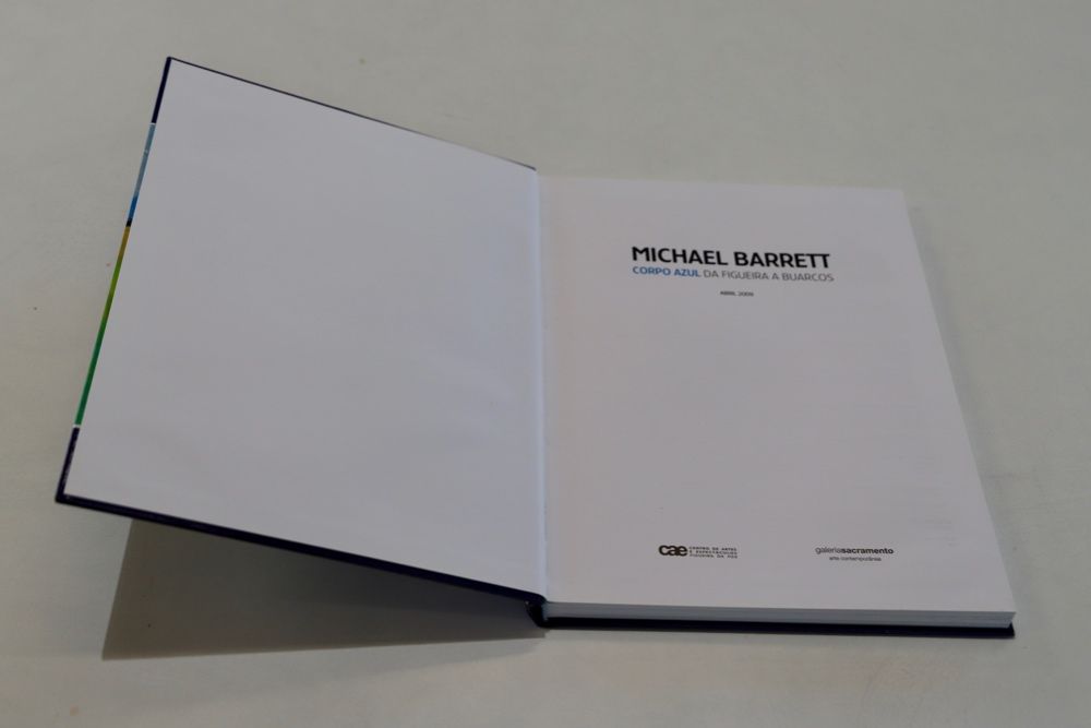 Livro do artista Michael Barrett