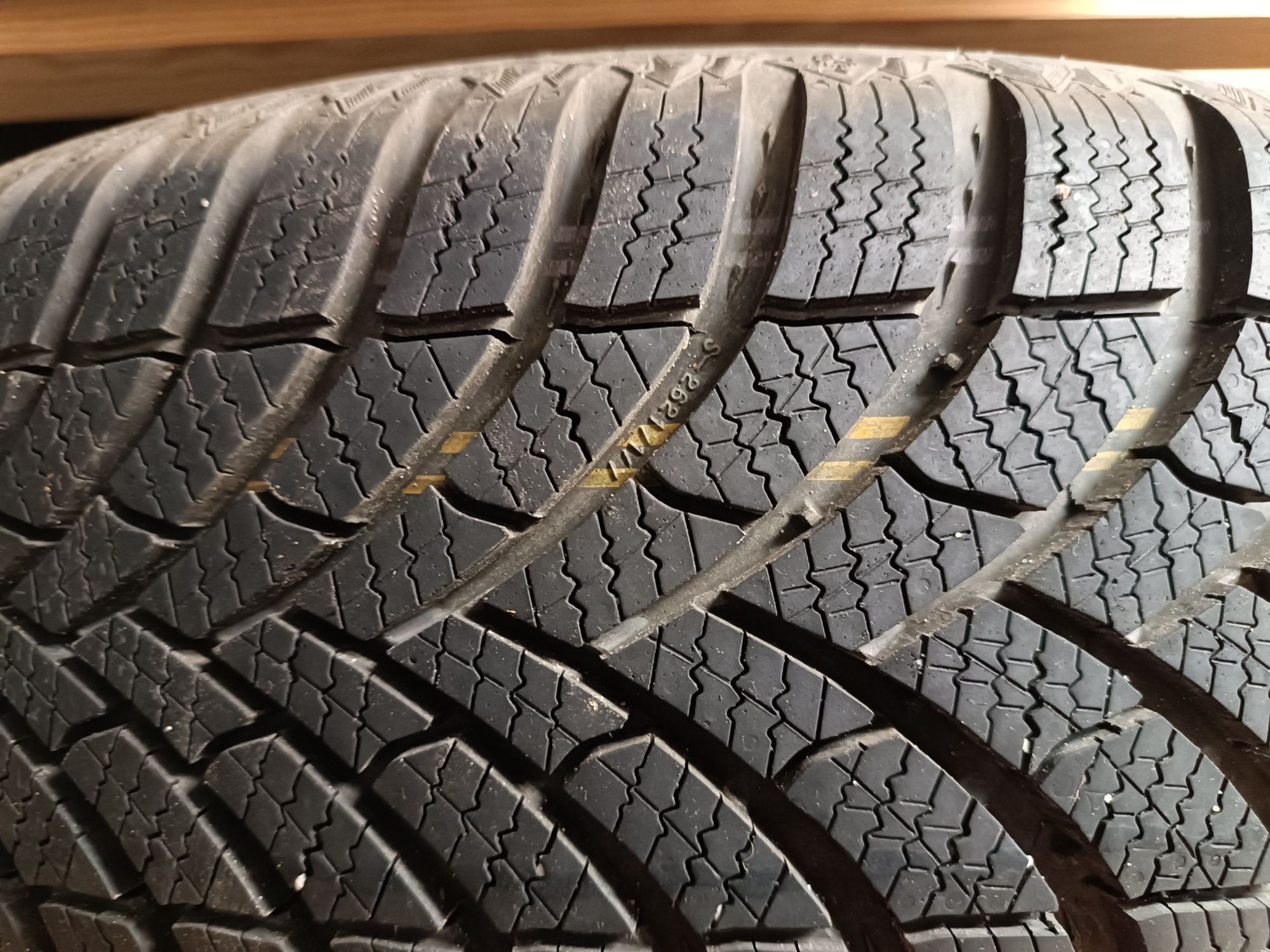 Opony Semperit Speed Grip 5 185/65/R15