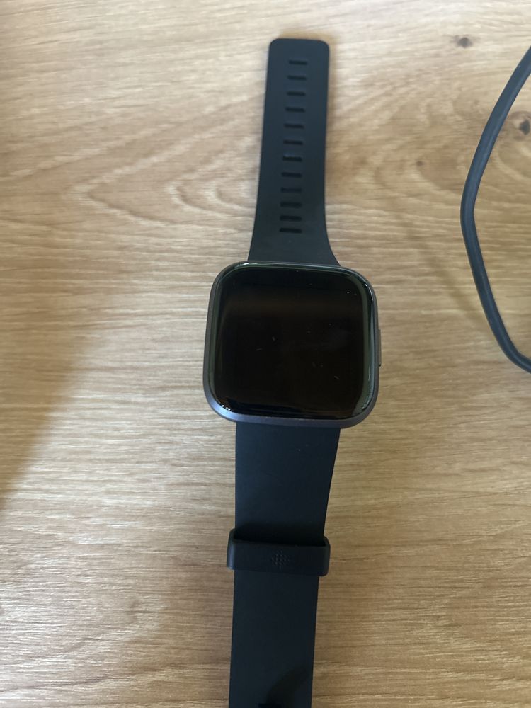 Fitbit versa 2 stan idealny