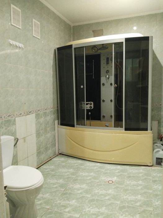 РУСЬКА 3Х КІМН 1-4 ОСІБ 900 грн