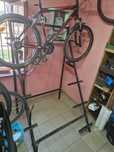 Stojak rowerowy ekspozycyjny na 5 rowerów, 3 sztuki