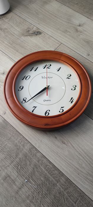 Zegar ścienny drewniany