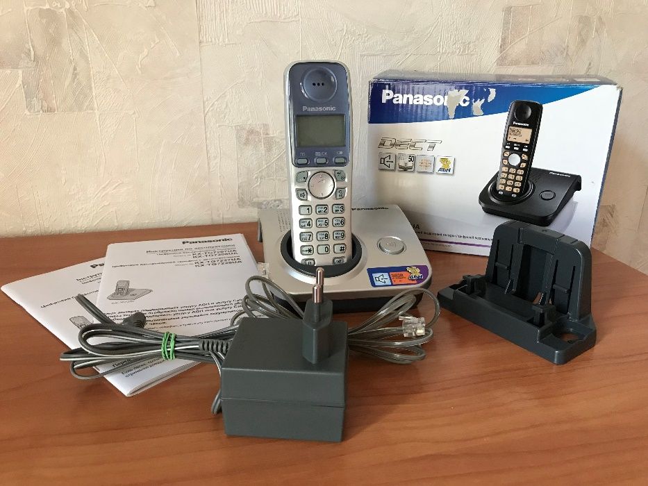 Телефон Panasonic KX-TG7207UA