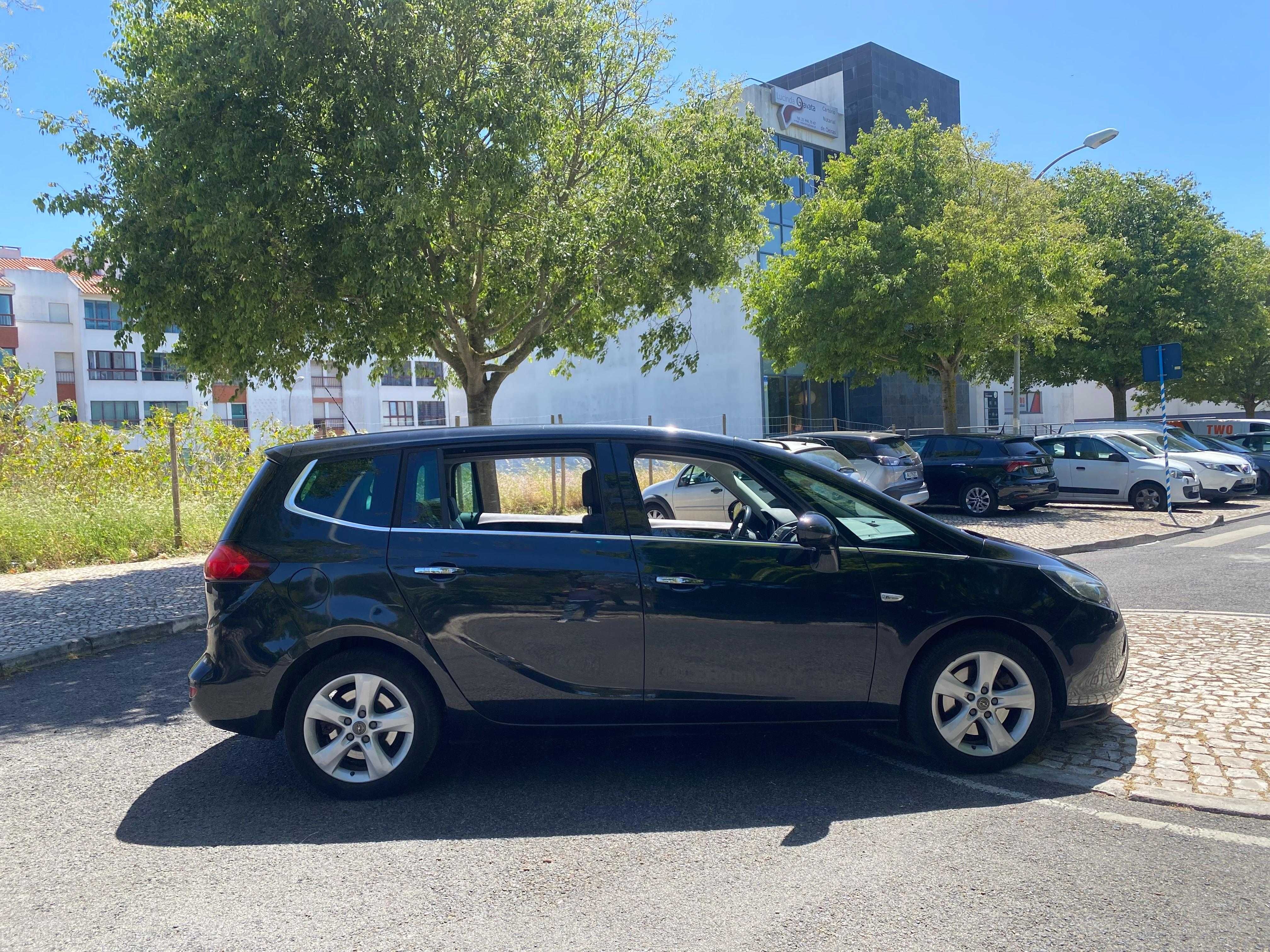 Opel Zafira 2.0 Diesel – 2012 | Excelente, Familiar e Confortável