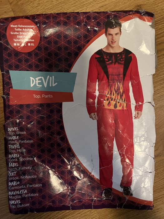 Strój diabla czerwony na halloween