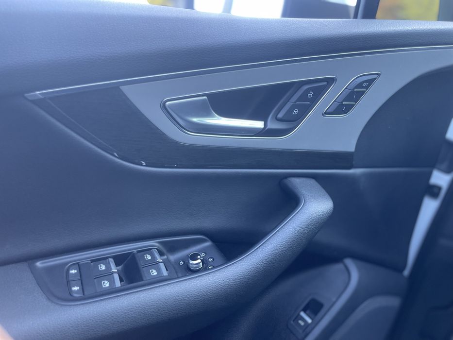 Audi Q7 S-Line 2017року