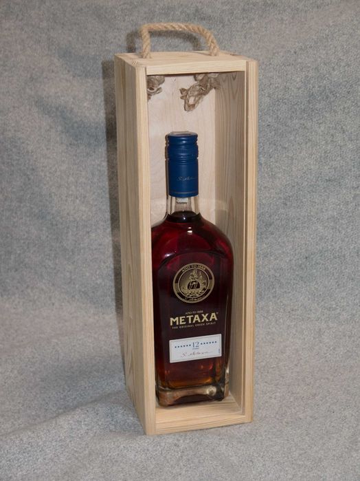 Pojemnik  prezentowy na butelkę