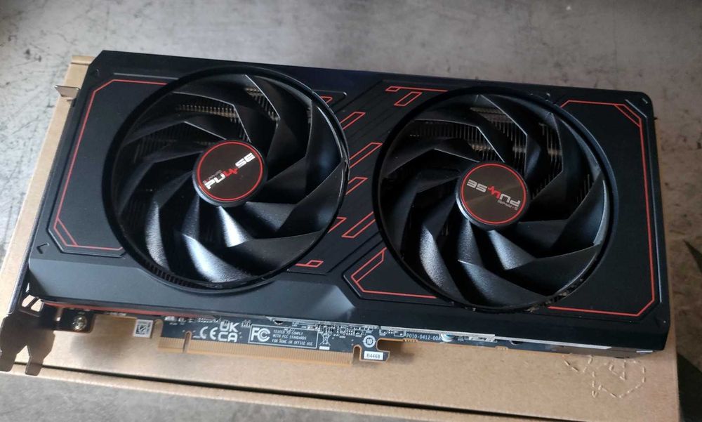 Placa Gráfica AMD 7600XT 16GB