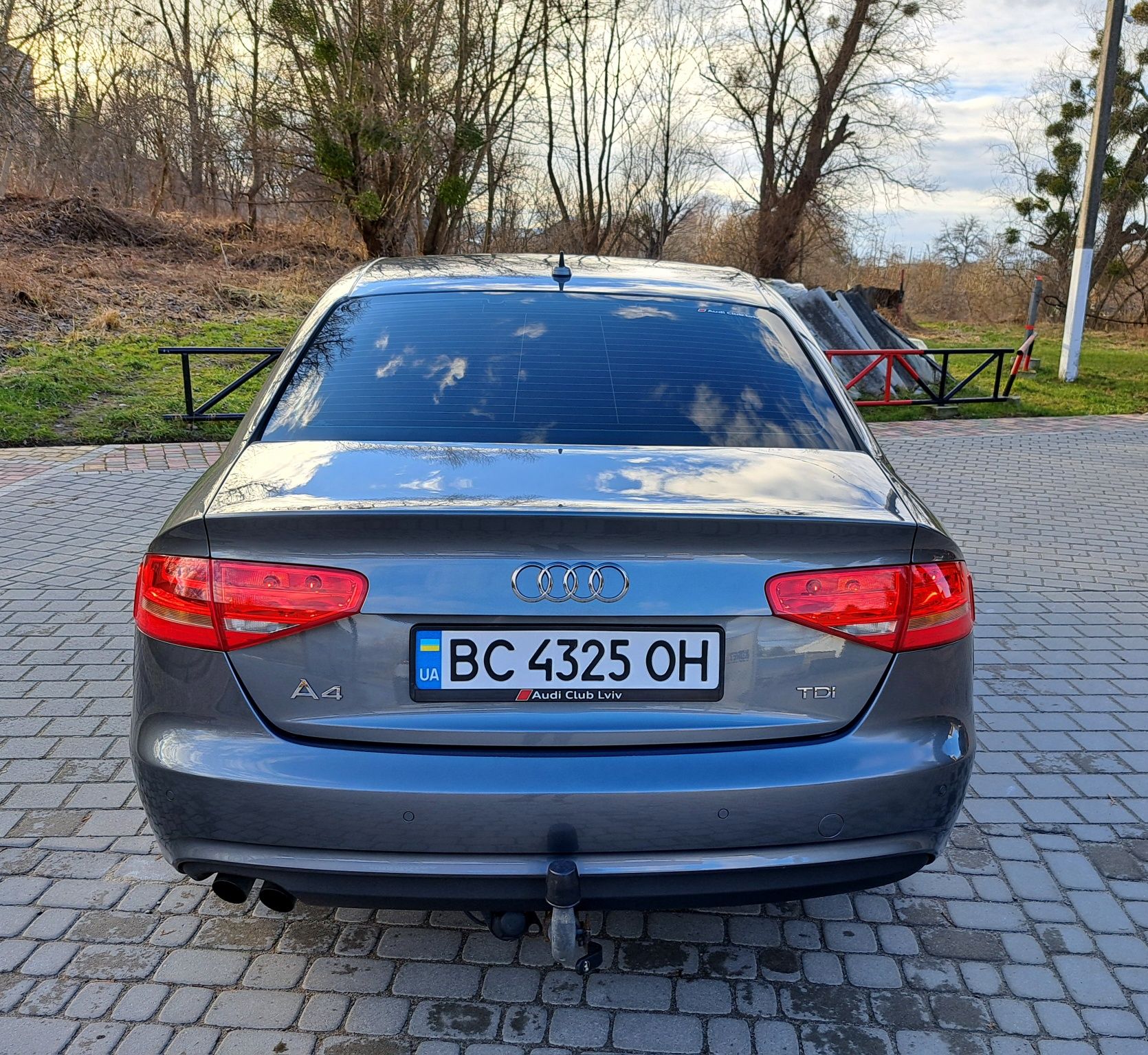 Audi A4 B8 Sedan
