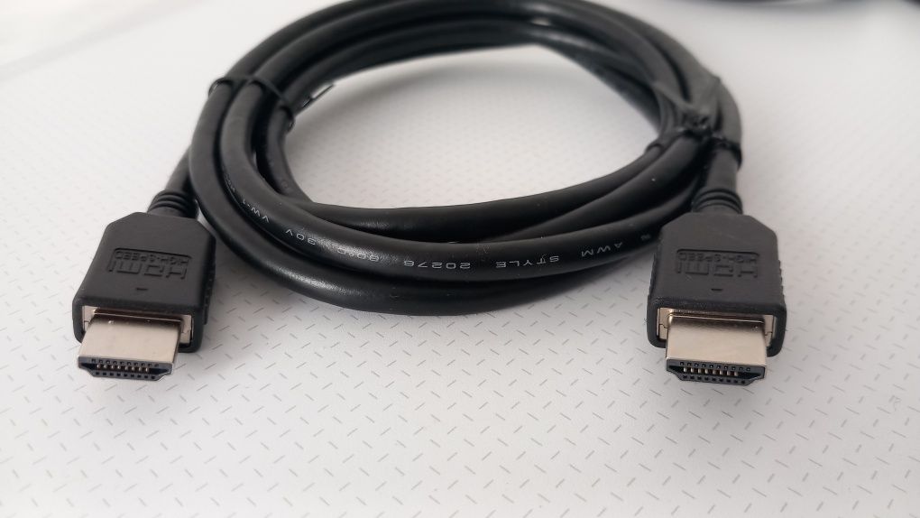 Cabo displayport para displayport  e HDMI