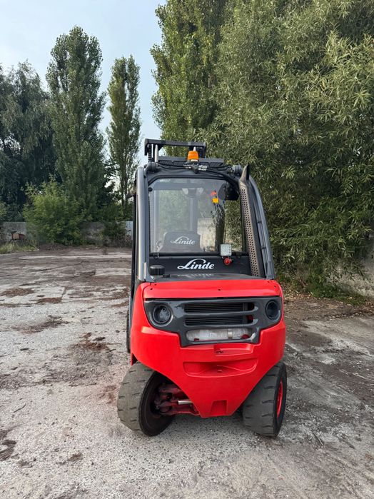 Навантажувач вилковий