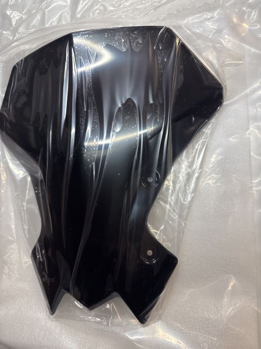 Szyba  Owiewka Osłona Kawasaki duża oryginał   Z650 20+   Nowa!!  F3