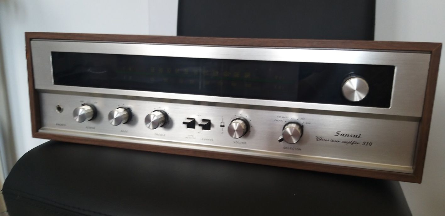 Sansui 210 amplituner