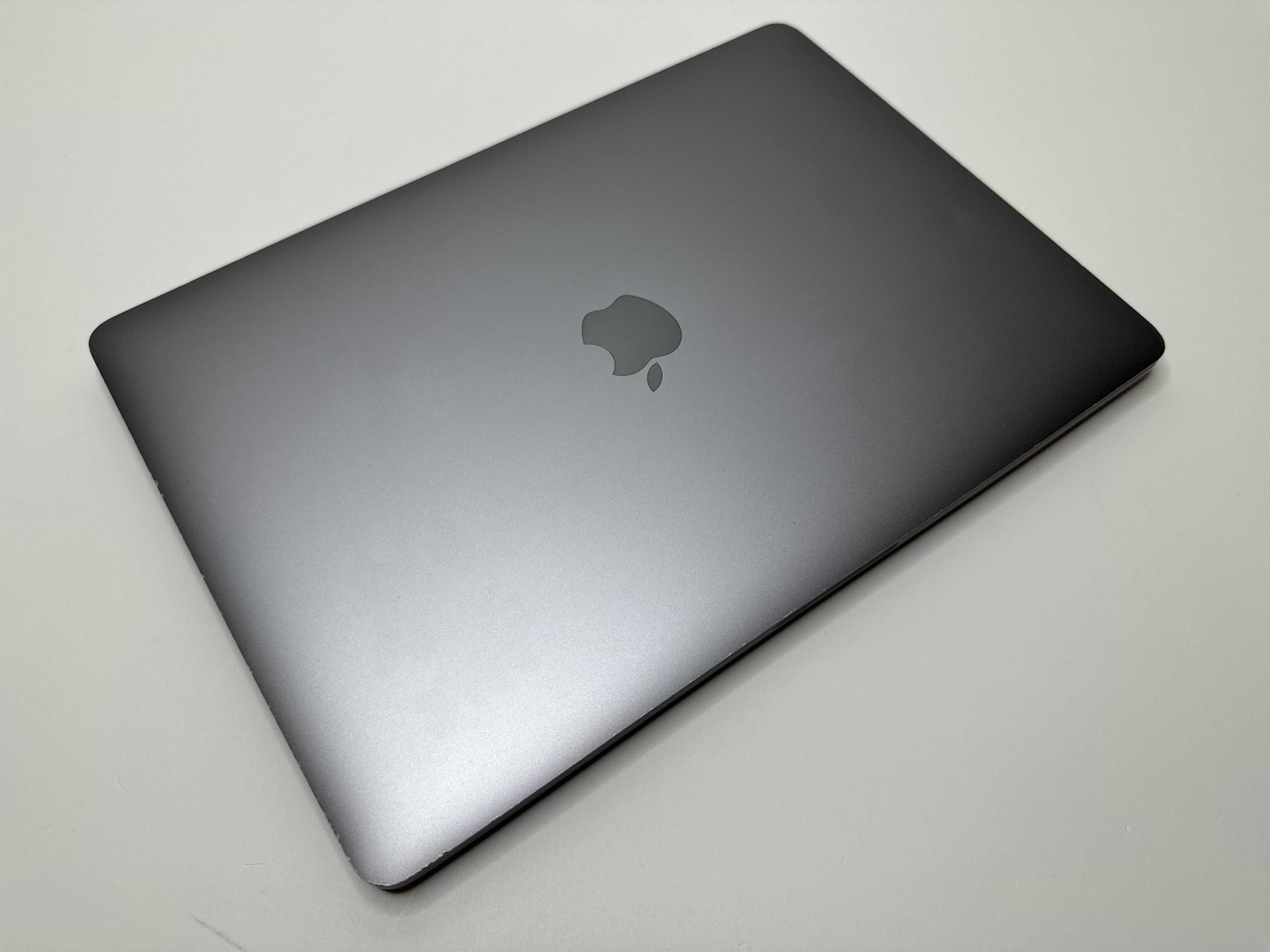 Макбук Apple MacBook Pro 13, i7, 16Gb, 256Gb, A2289, 2020 Retina