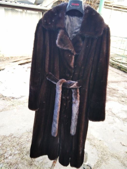 Шуба норкова (напівкльош; зі шматочків)