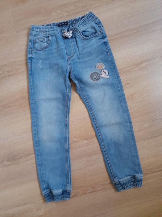 Spodnie jeansy joggery Reserved dla chłopca 134