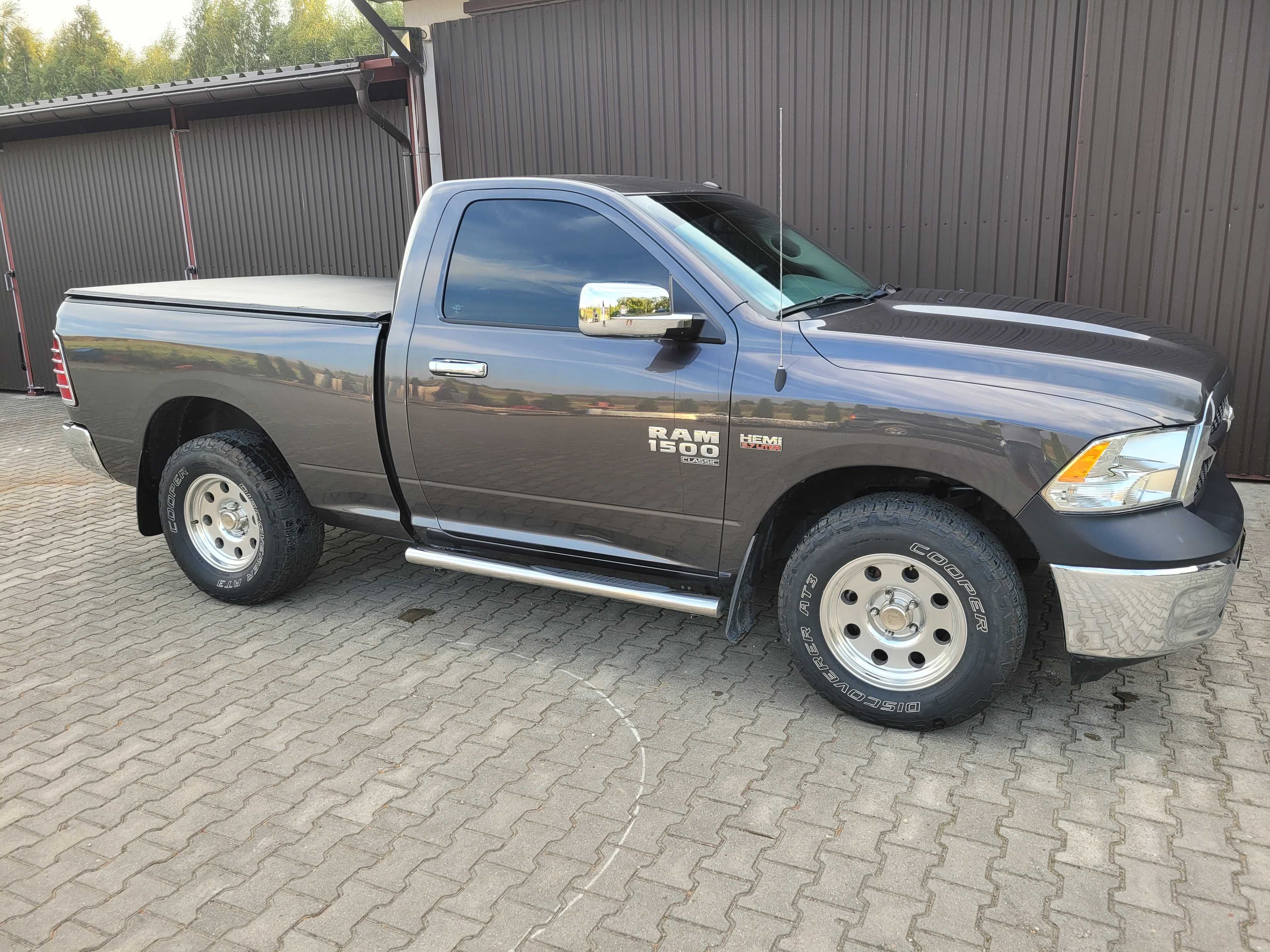 Ram 1500 Single Cab 5,7 V8 jak nowy